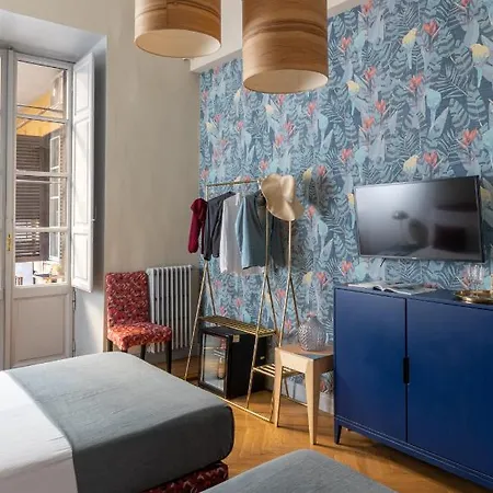 Hotel Glance In