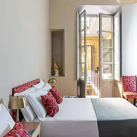 Hotel Glance In