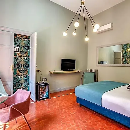 Hotel Glance In 3*