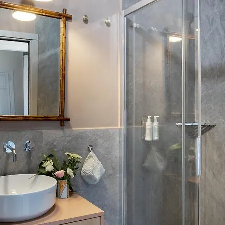 Glance In Hotell